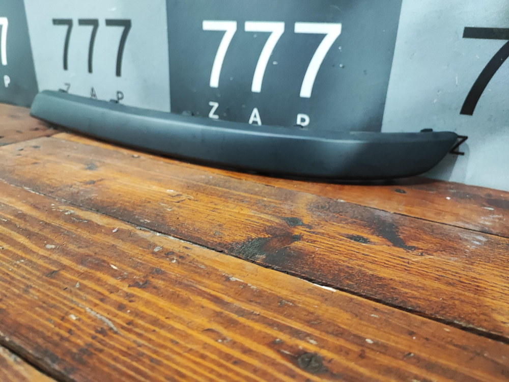 Молдинг переднего бампера левый Opel Corsa C 00-06 Новое Оригинал 13120946