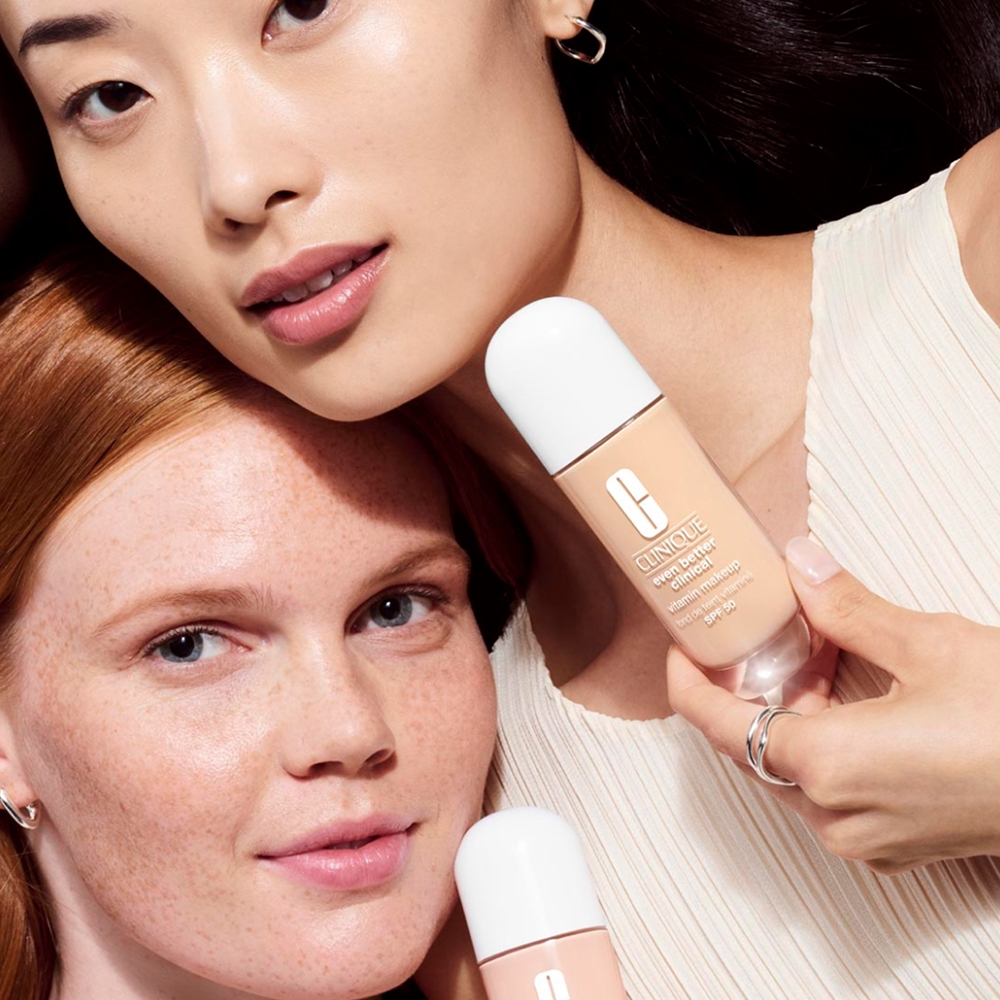 Clinique Even Better Vitamin Makeup - Тональная основа в жидкой текстуре SPF 50 оттенок Light Cool 3, 30 ml