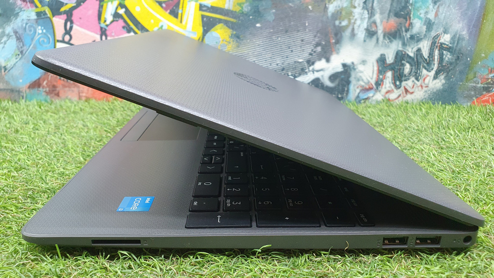 Ноутбук HP i3-11/8Gb/FHD/250 G8 [2w9a5ea]/Windows 10