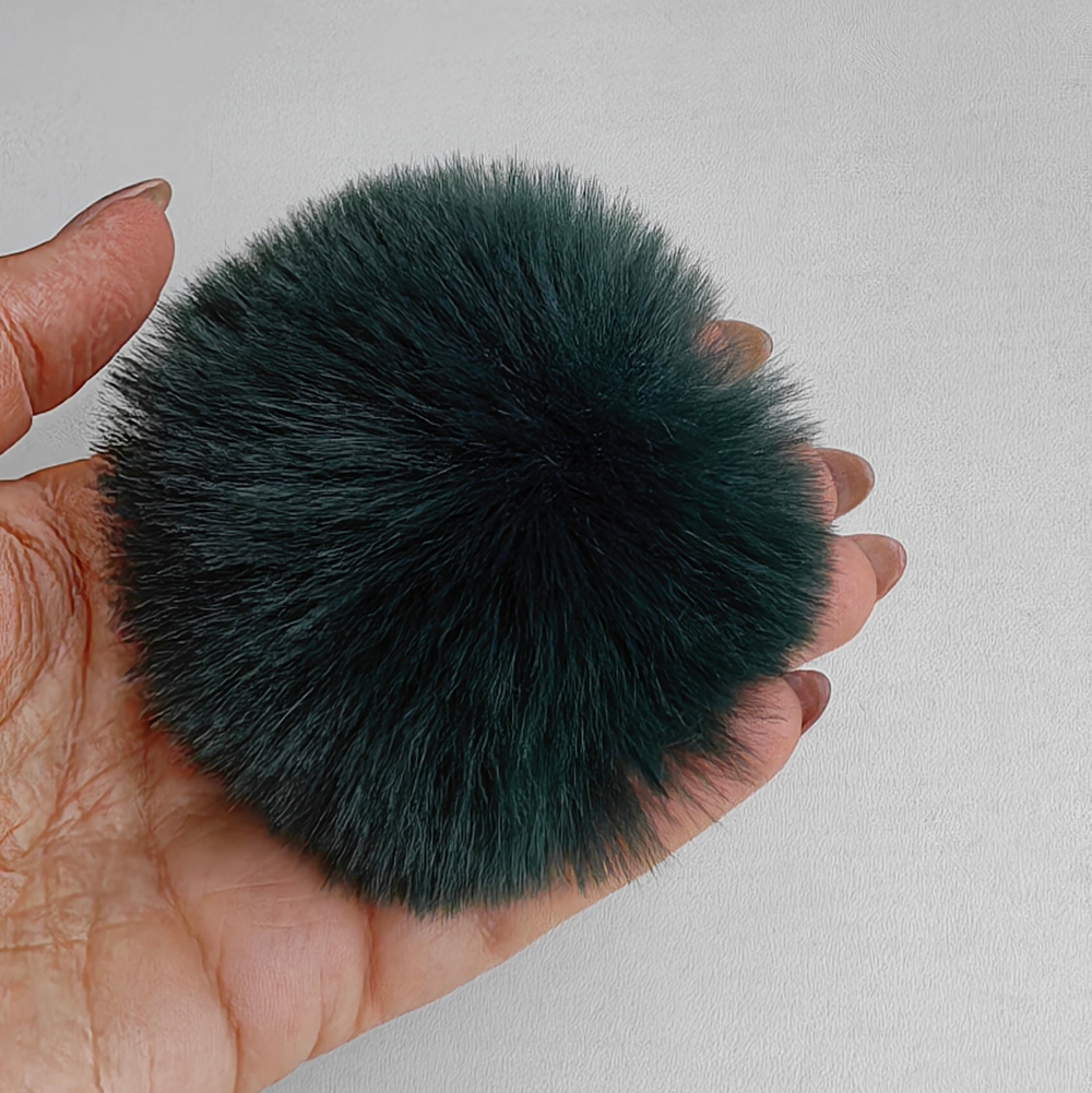 Помпон из искусственного меха "Малахит" d=7 см