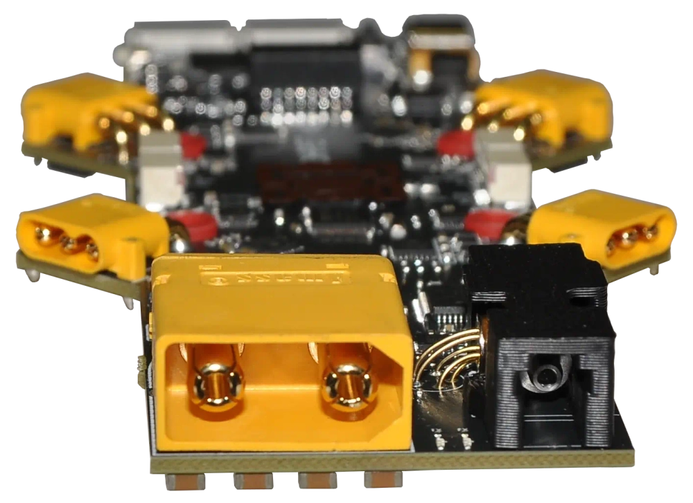 Контроллер-регулятор Конрег-ОВ для сборки БПЛА с управлением на оптоволокне