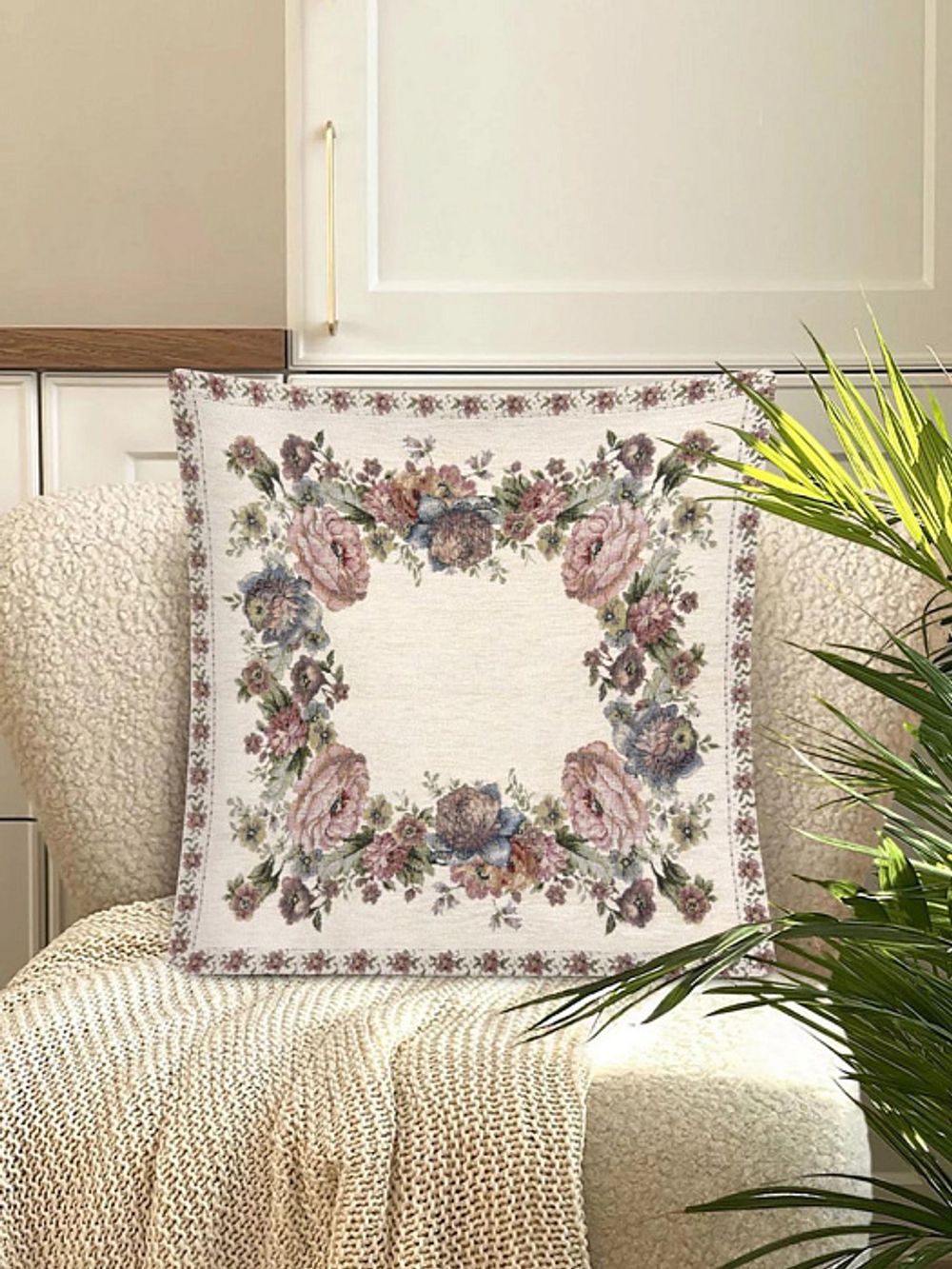 Наволочка "Белый квадрат"