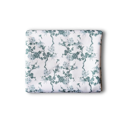 Скатерть "Шинуазри", светлый фон, с водоотталкивающей пропиткой