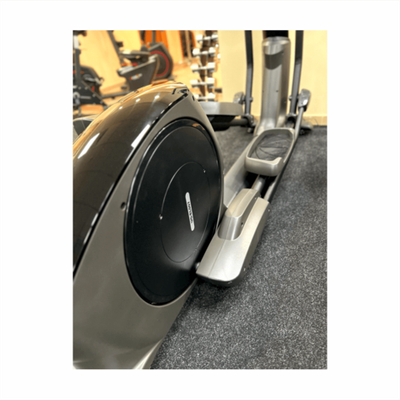 Эллиптический тренажер UltraGym UG-EL007