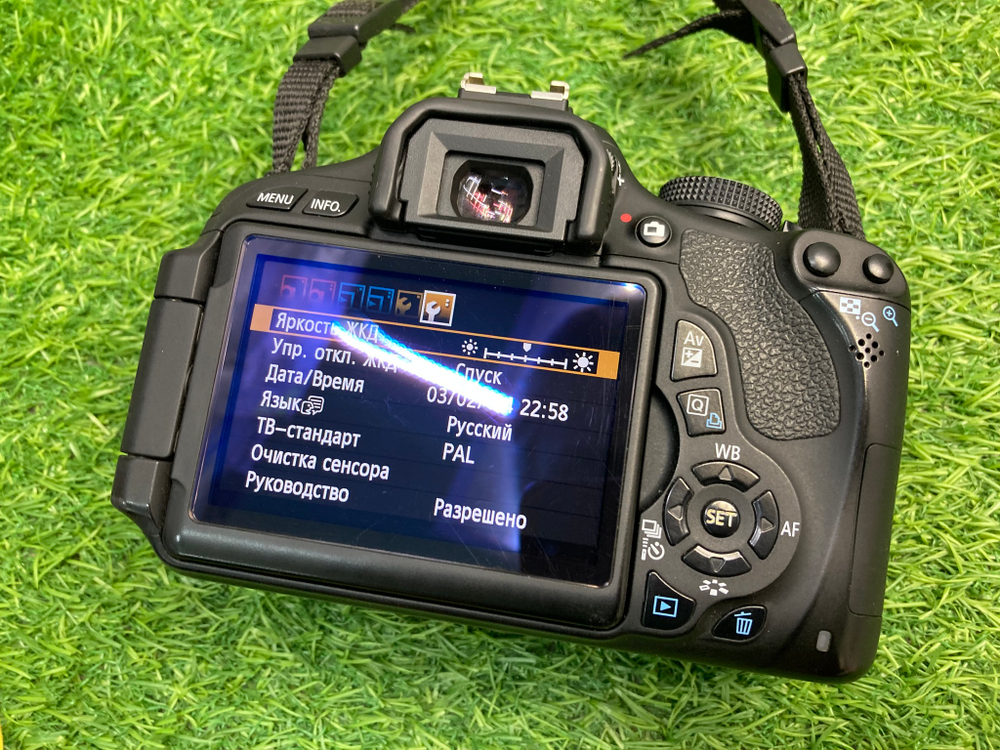 Canon EOS 600D 8.000 кадров
