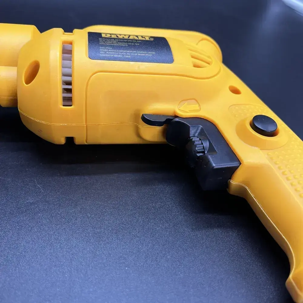 Дрель сетевая DeWalt 550W / электродрель от сети