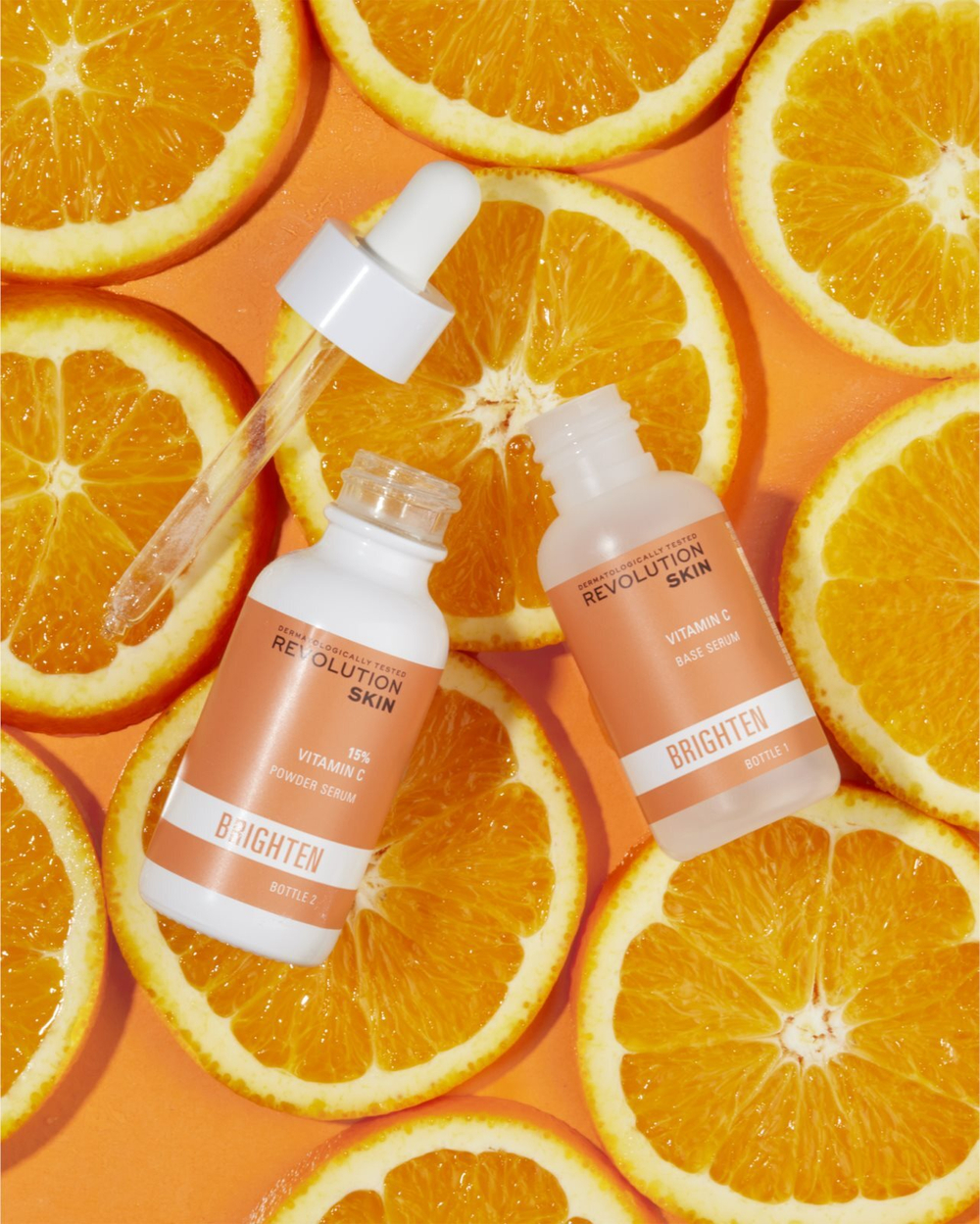 Revolution Skincare Brighten 15% VItamin C - двухкомпонентная сыворотка с осветляющим эффектом /   30  ml  / GTIN 5057566644464