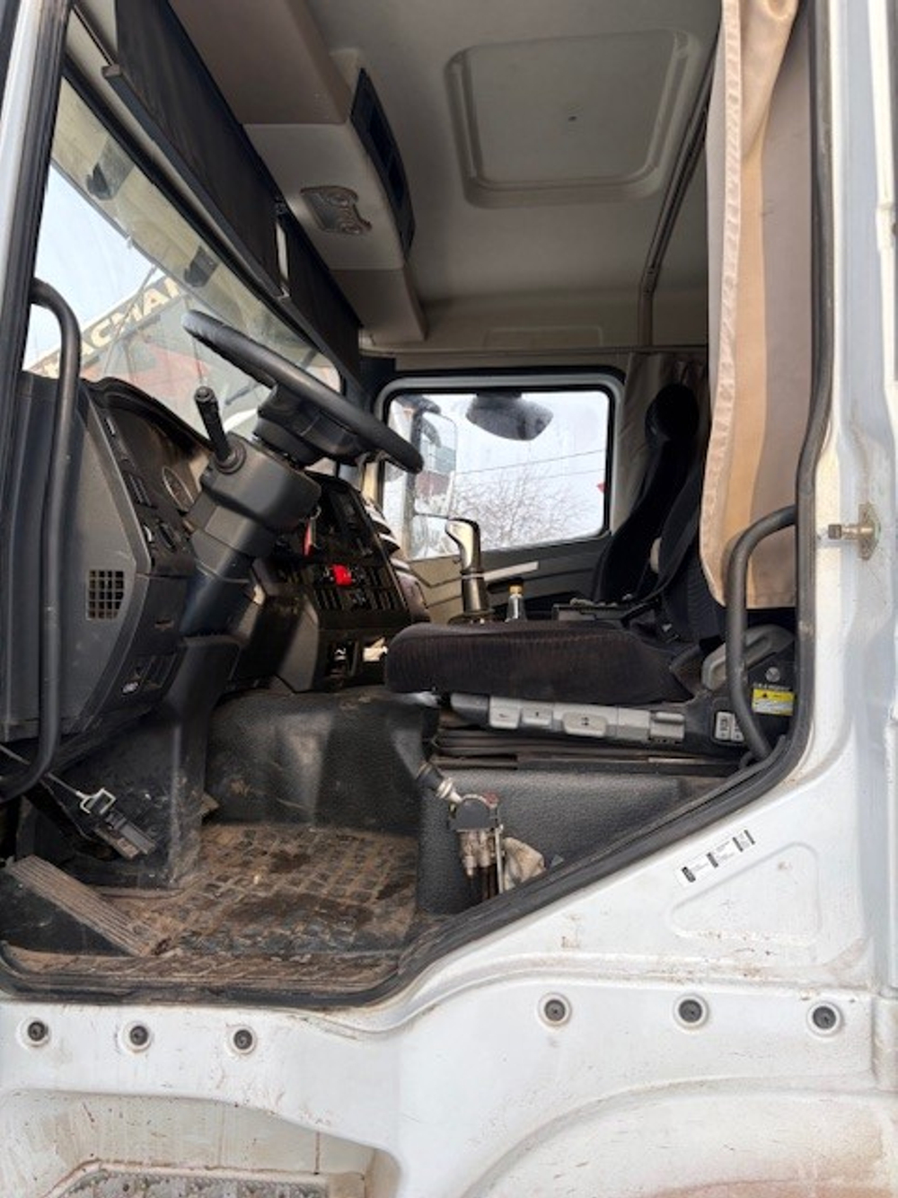 Shacman (Shaanxi) SX* 6x4 Самосвал SX32586V384 (Дизельный, 11,6 л, 423 л.с., МТ)