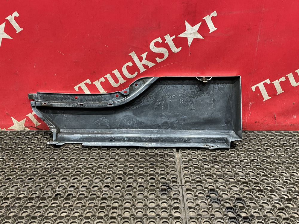 Продолжение крыла левого