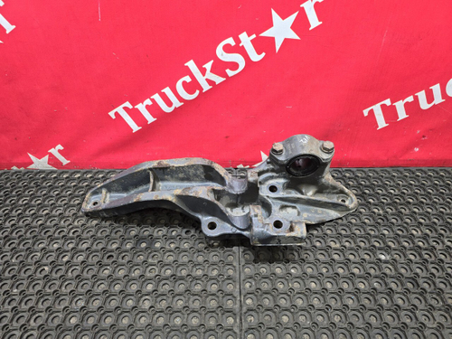 Кронштейн пневморессоры левый 2016 г.