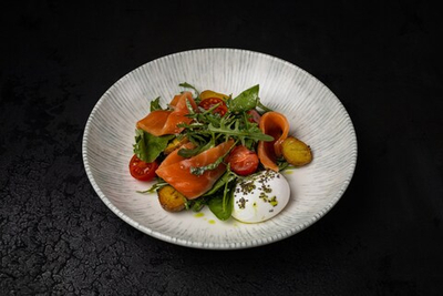 Салат с семгой