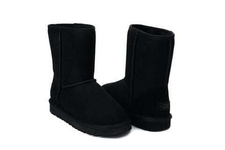UGG Classic Short II Black