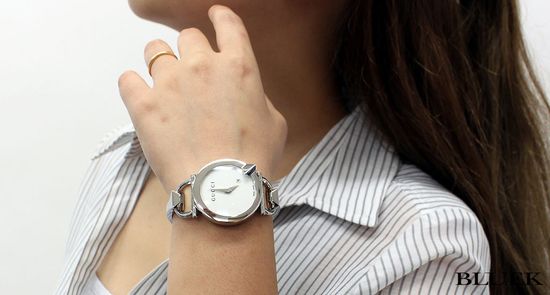 Наручные часы Gucci YA122501