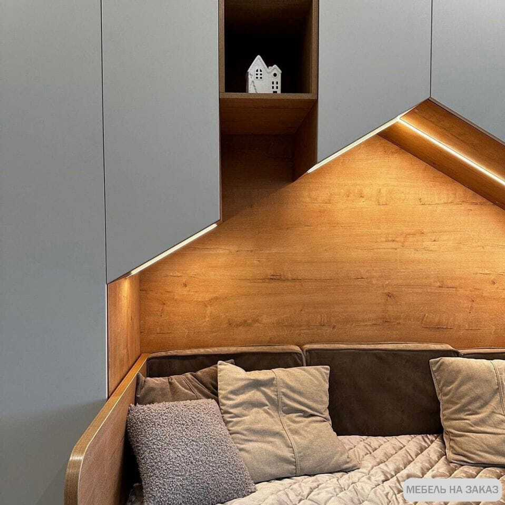 Шкаф на заказ в детскую