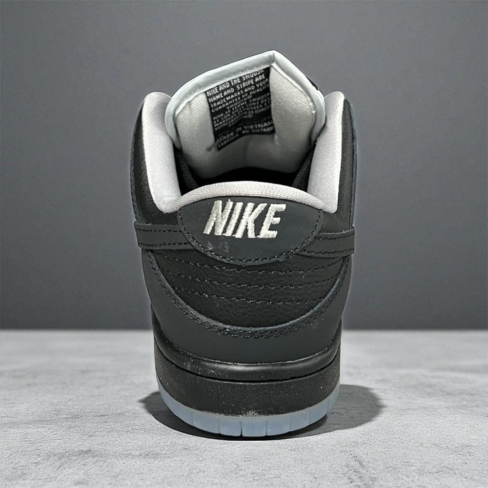 Nike SB Dunk Low • Total Black Atlas