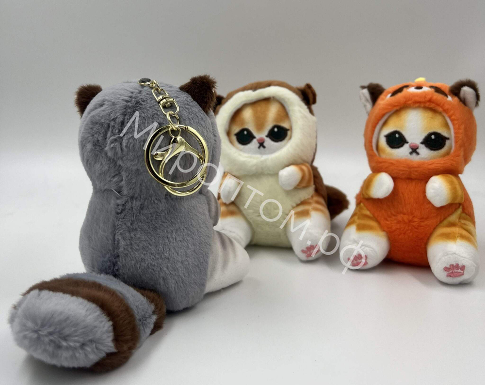 Брелок игрушка Котик в костюме оптом