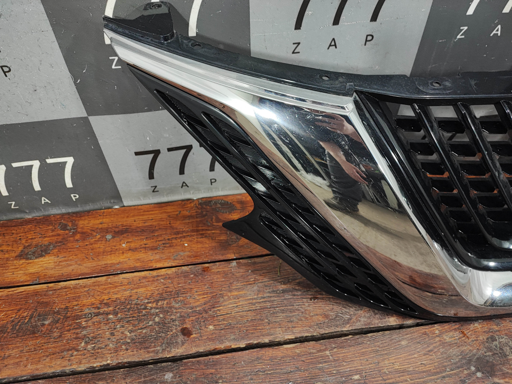 Решетка радиатора Nissan Murano 3 (Z52) 14-22 Б/У Оригинал 623105AA0C