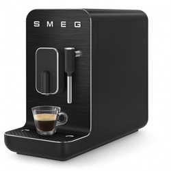 Кофемашина Smeg BCC02FBMEU