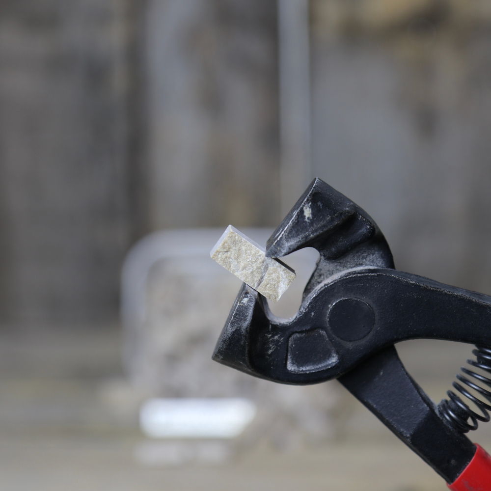 Натуральный камень колотый на модуль для мозаики