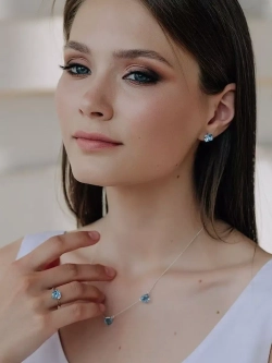 Серьги-гвоздики Миражи с голубыми кристаллами Swarovski