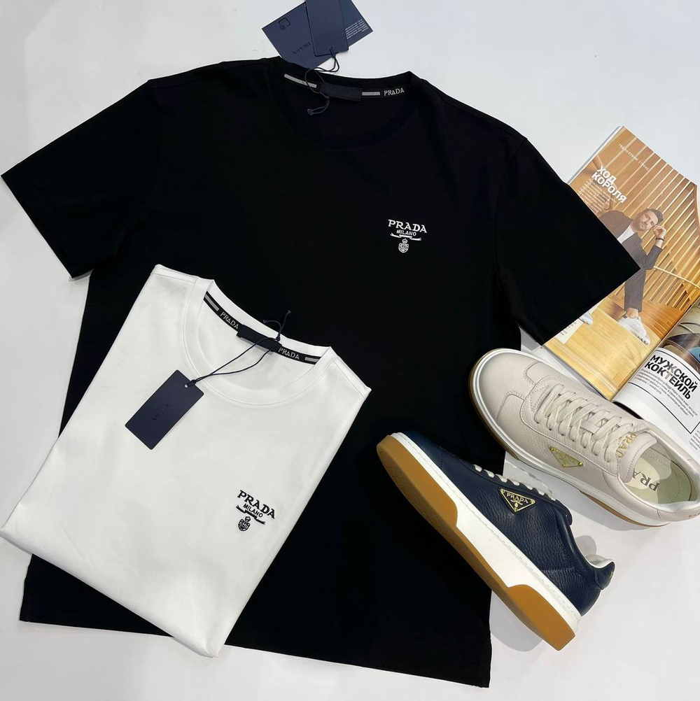 Футболка Prada
