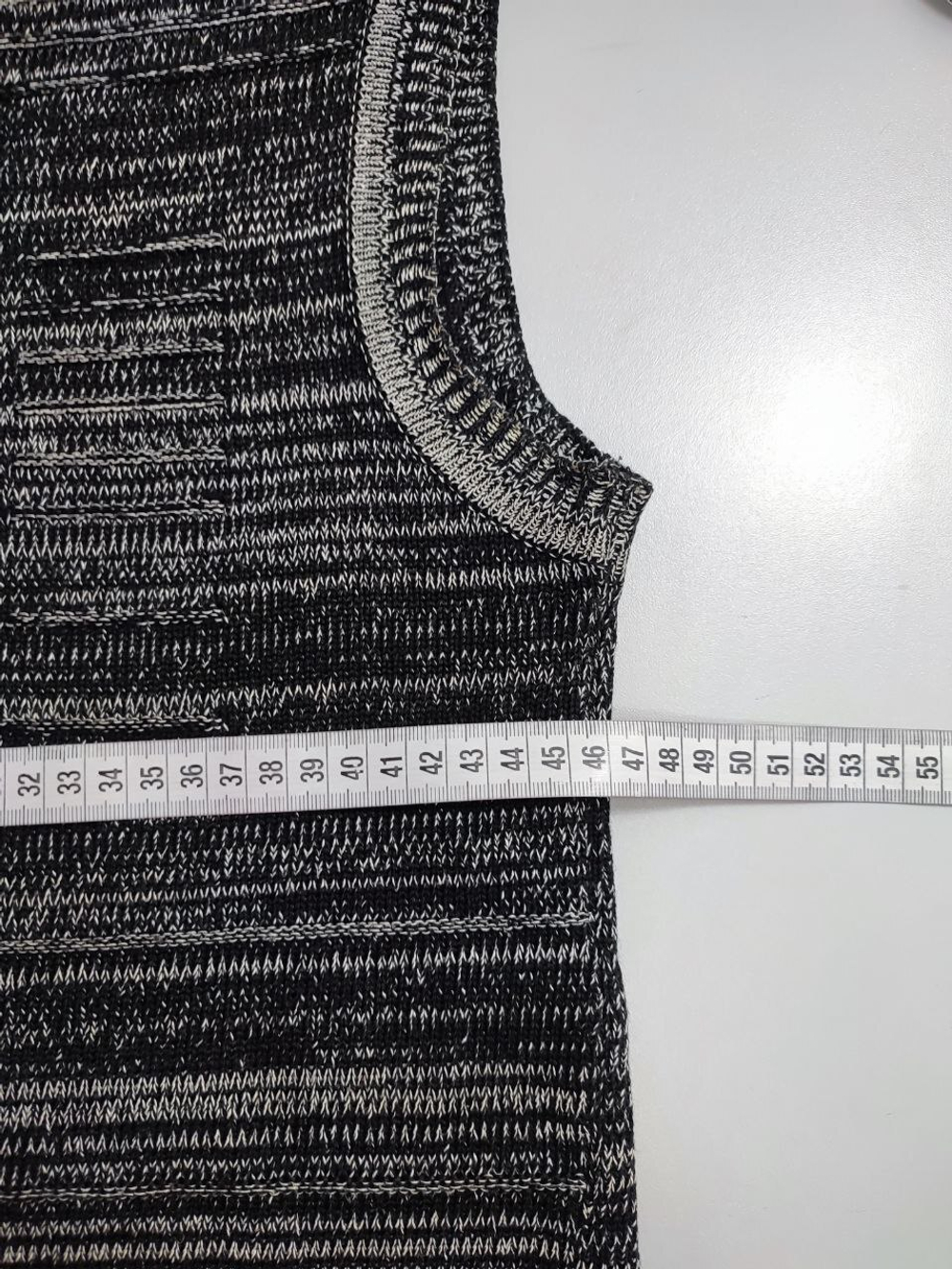 Жилет вязаный 44-46 размер