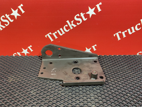 Кронштейн двигателя