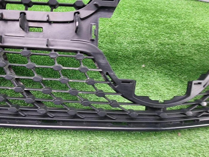 Решетка радиатора Mercedes CLA C118 (2019-2023)