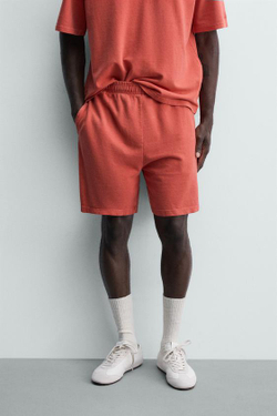 ZARA ШОРТЫ С ВАФЕЛЬНОЙ ФАКТУРОЙ И ЭФФЕКТОМ ПОТЕРТОСТИ, КРАСНЫЙ