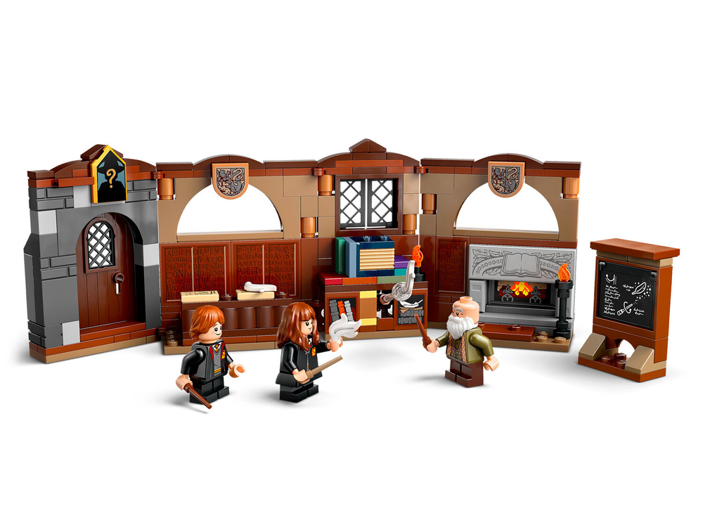 LEGO Harry Potter 76442 «Замок Хогвартс: урок заклинаний» — сцены из фильмов