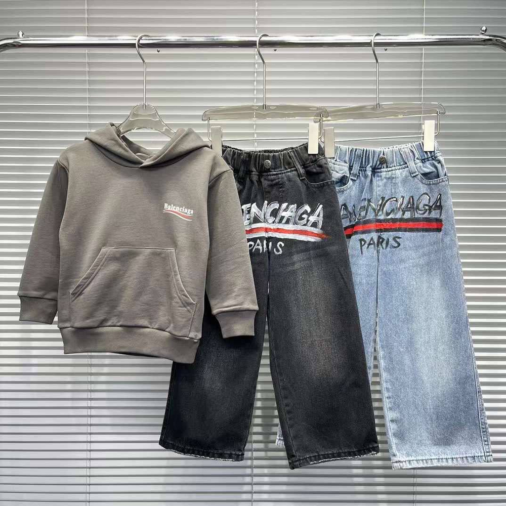 Худи Balenciaga