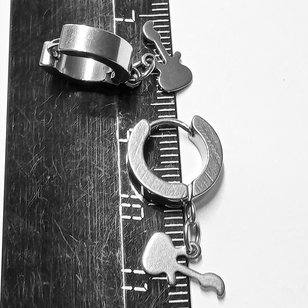 Серьги кольца с подвеской "Гитара" (6х12мм) для пирсинга ушей. Медицинская сталь. Цена за пару!