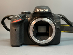 Nikon D3200 kit 18-55mm 3.5-5.6G VR 6.500 кадров