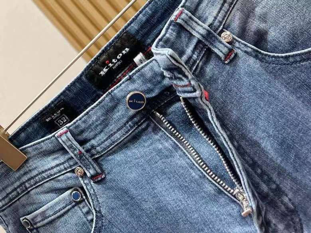 Джинсы Kiton
