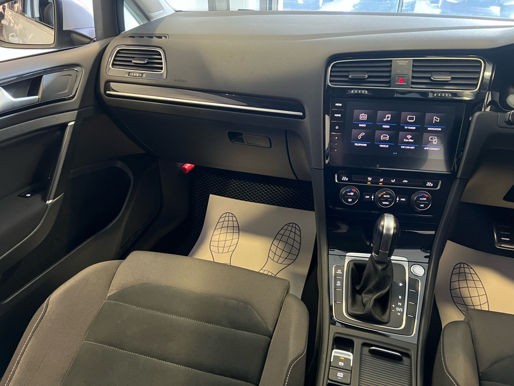 Volkswagen Golf, 2017 год
