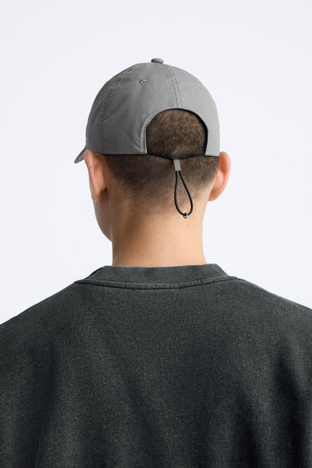 ZARA КЕПКА ИЗ ВЫСОКОТЕХНОЛОГИЧНОЙ ТКАНИ, СЕРЫЙ