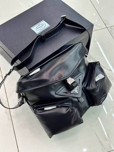 Сумка-мессенджер Prada