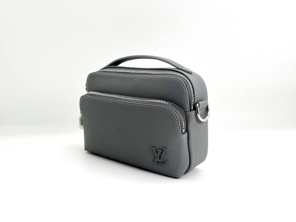 Сумка-мессенджер Louis Vuitton