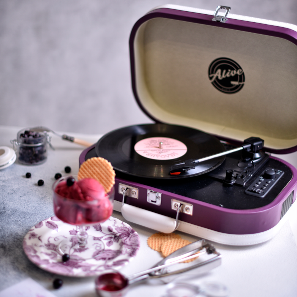 Проигрыватель Винила Alive Audio Vintage c Bluetooth (Blueberry Nights)
