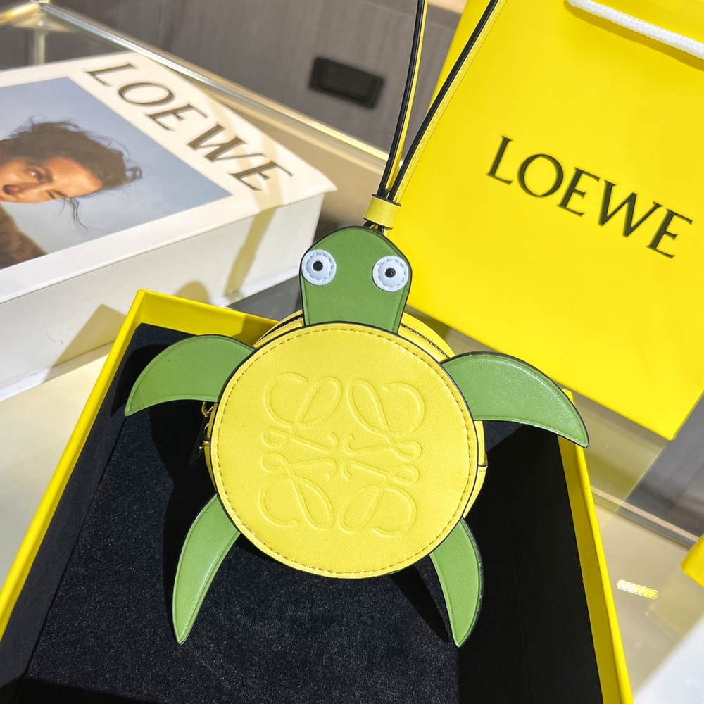 Loewe Turtle Cookie Pouch