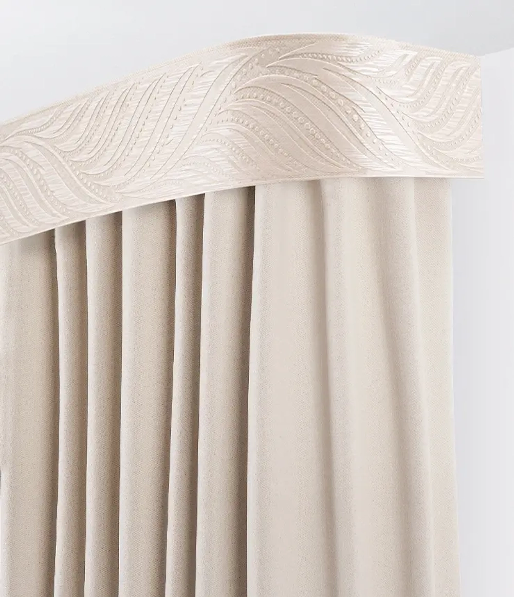 Пластиковый карниз с тиснением Legrand 2-х рядный Феникс 2000 мм