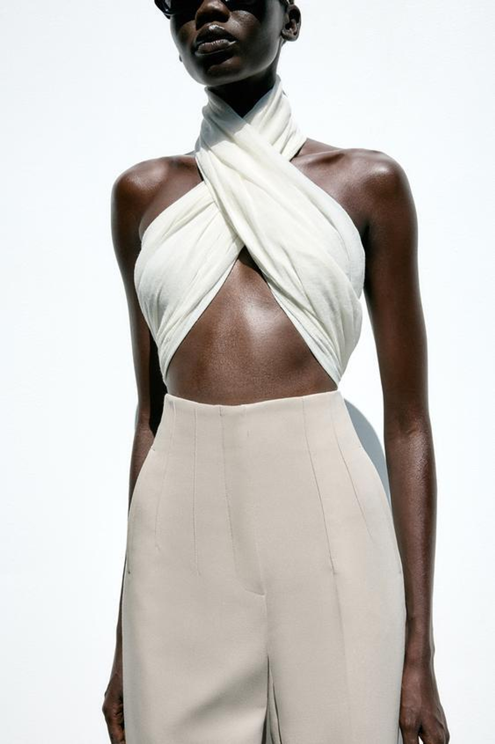 ZARA БРЮКИ С ВЫСОКОЙ ПОСАДКОЙ, ЖЕЛТОВАТО-БЕЛЫЙ