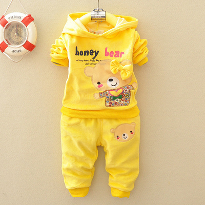 Костюм однотонный из худи и брюк с изображением медведя