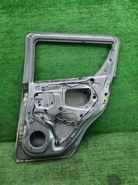Дверь задняя правая Suzuki Swift 4 (11-17) хэтчбек