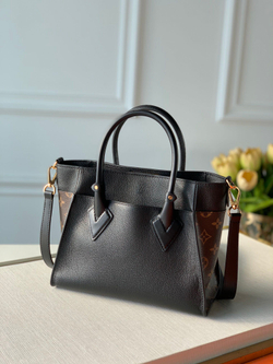 Louis Vuitton On My Side PM