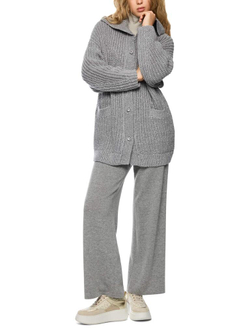 Marc-Cain-Ad_HerbstWinter-2025_820_ZA-39.05-M02_4