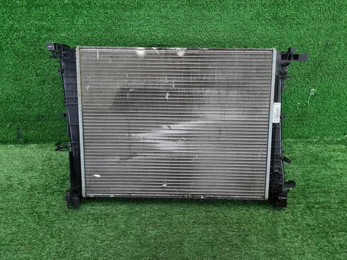 Радиатор охлаждения Renault Logan 2 (2014-2022)