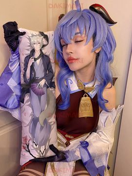 Мини дакимакура Томоэ из Очень приятно, Бог арт. M0755, 60х20 см