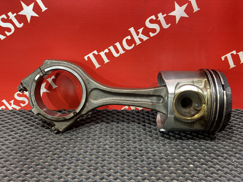 Поршень с шатуном