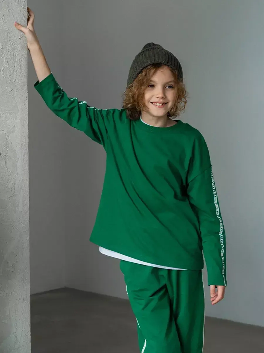 Спортивный костюм для мальчика в школу